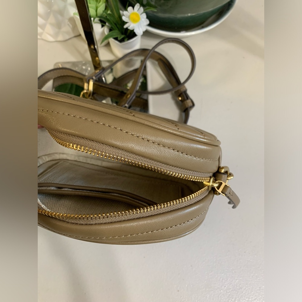 💕👜 TORY BURCH Crossbody Tan Leather Bag - Picture 12 of 13